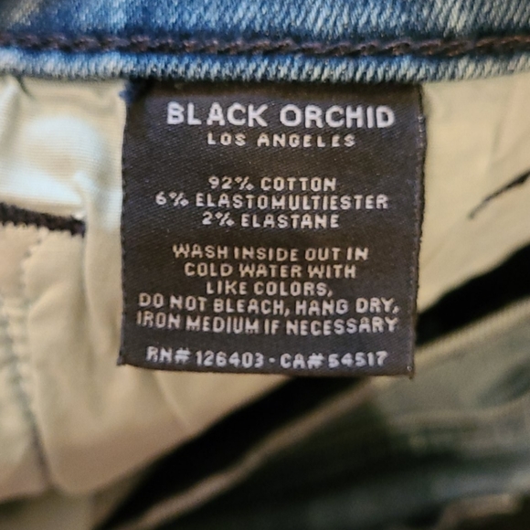 NWT Black Orchid Skylar Jeans Short Sz 30 - Picture 6 of 8